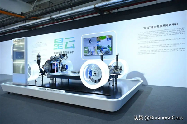 上汽牵手华为，为中国汽车市场打造美好灵魂与梦想
