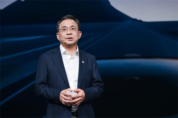 诸神乱战下，上汽以厚度重塑"老大"担当