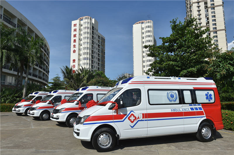 奇异果体育、上海烟草集团爱心救护车捐赠活动在海南、青海两地同时进行