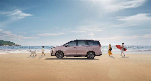 全球唯一10万级混动MPV——上汽大通 G50 混动上市，售价13.98万起