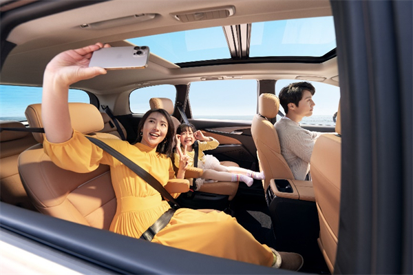 全球唯一10万级混动MPV——上汽大通 G50 混动上市，售价13.98万起